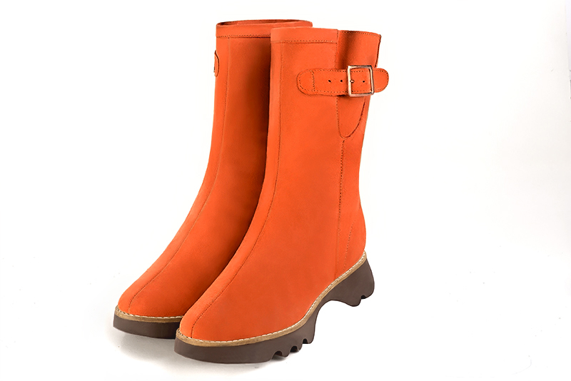 Clementine orange women's ankle boots with a zip on the inside.. Front view - Florence KOOIJMAN